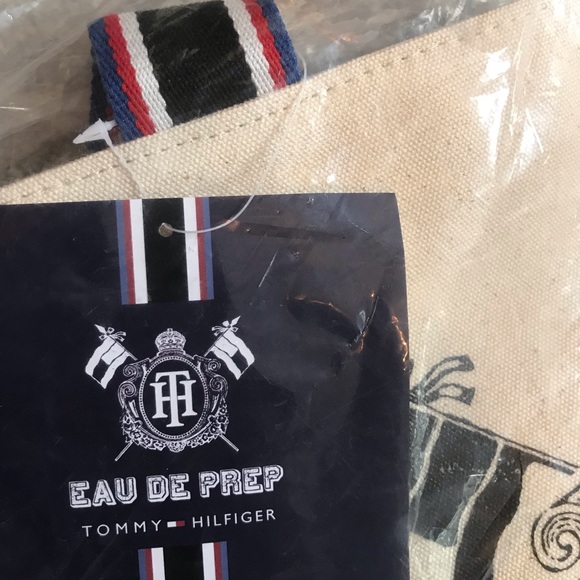 Tommy Hilfiger Canvas Tote Bag - Picture 2 of 3